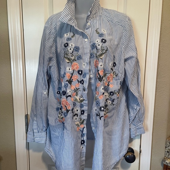 Style & Co. Tops - Womens button up top size 2X
